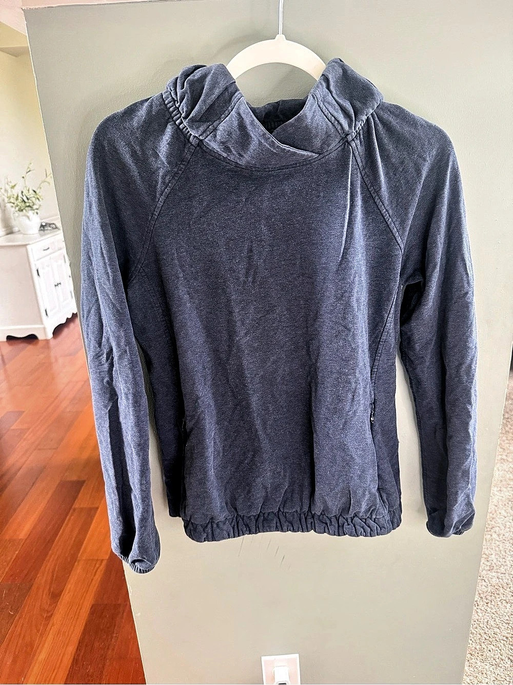 Lululemon Heathered Blue Cowl Neck Pullover Sweatshirt Size 4